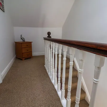 1 Roxby Terrace *