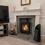 1 Roxby Terrace *
