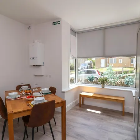 1 Roxby Terrace * 손턴 데일