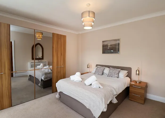 1 Roxby Terrace * Thornton Dale